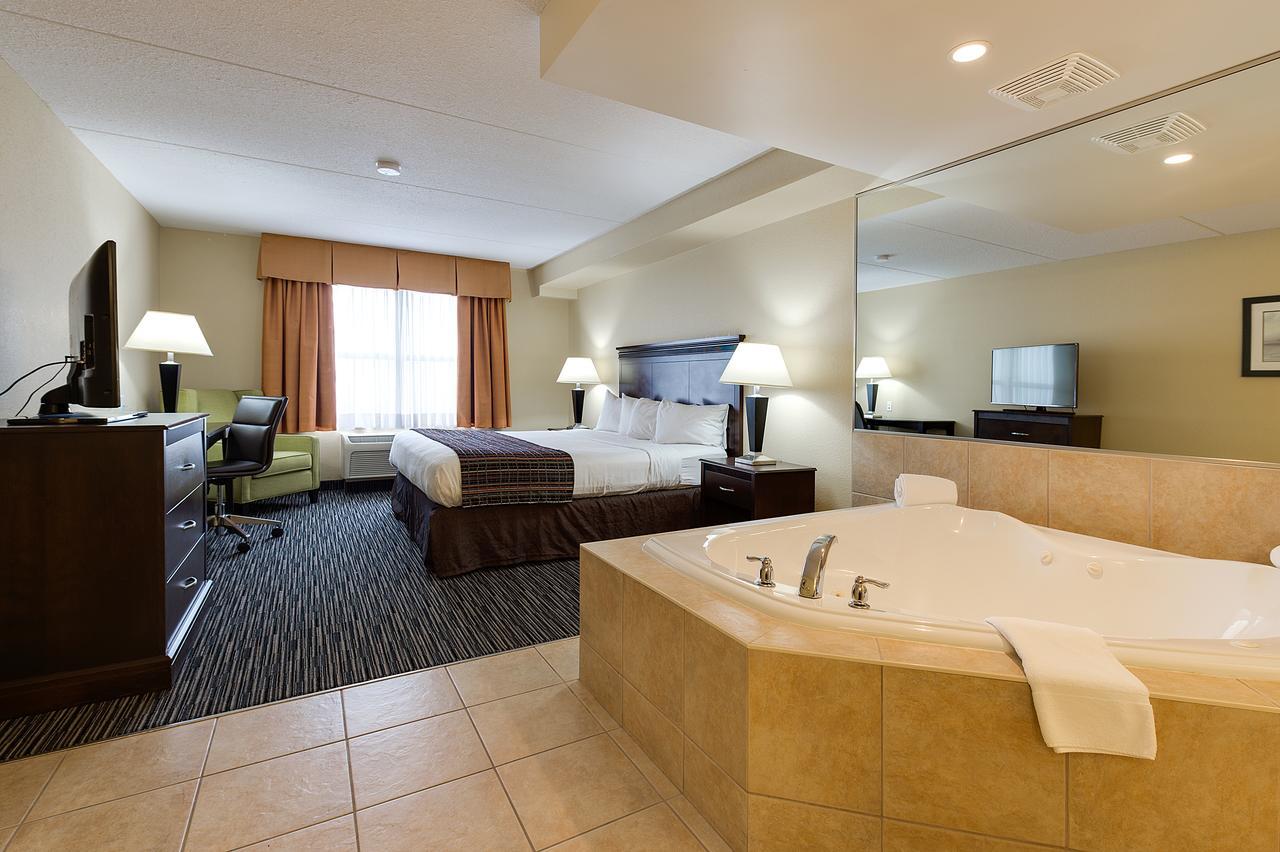 Country & By Radisson, Falls, On Hotel 3*