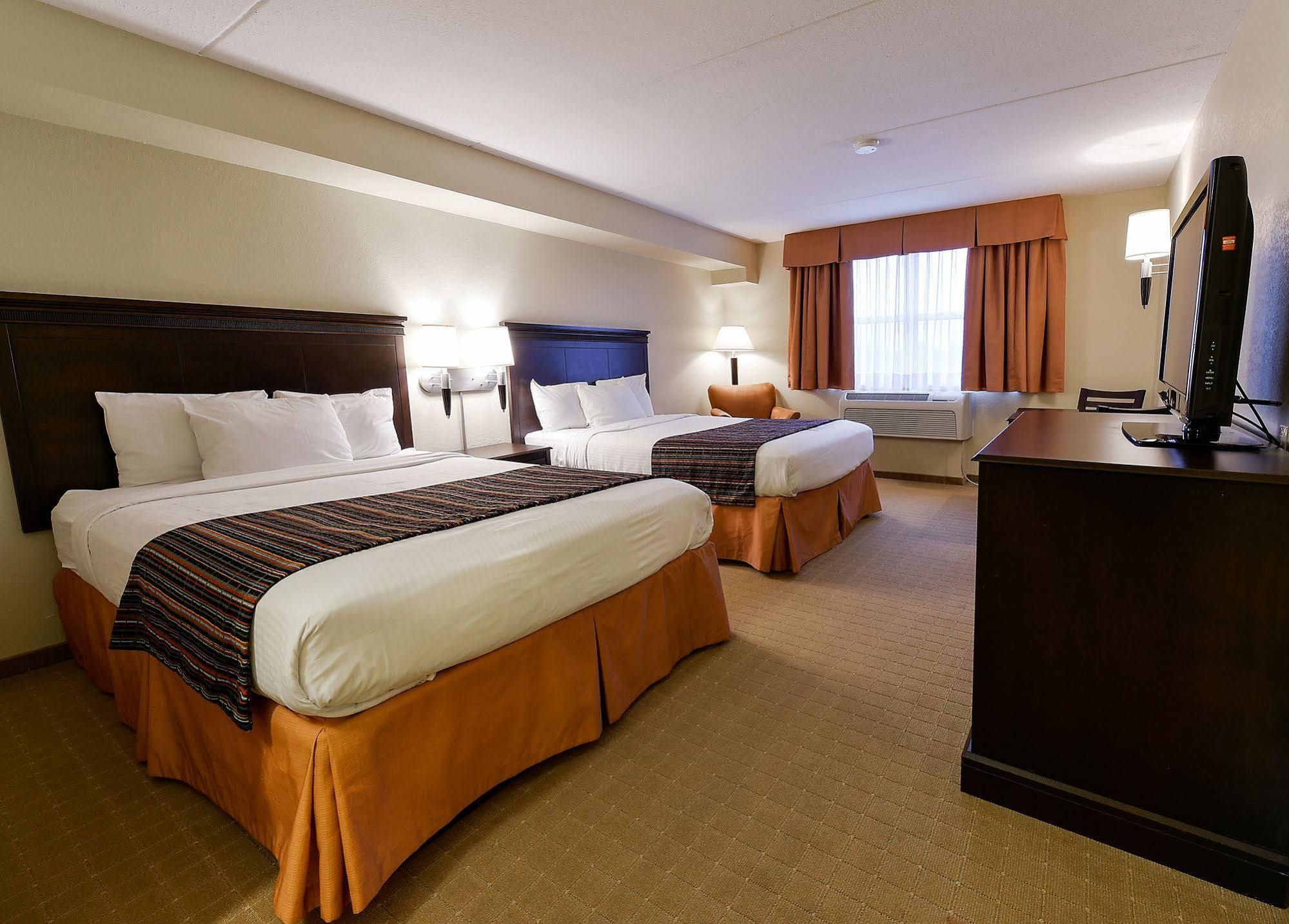 Hotel Country & By Radisson, Falls, On